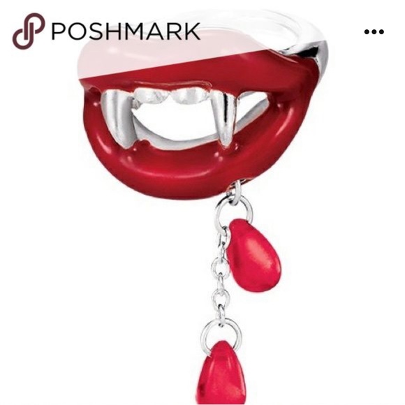 Vampire Ring SZ 6 - Picture 2 of 6